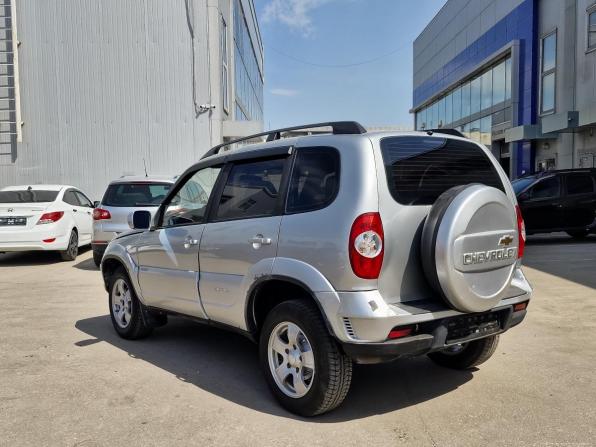 Chevrolet Niva I Рестайлинг с пробегом 2011 года, цена 445 000 рублей, 190946 км, внедорожник, Автокод Объявления
