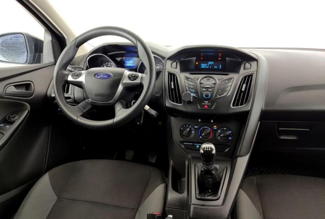 Ford Focus III с пробегом 2013 года, цена 1 030 000 рублей, 101050 км, хэтчбек, Автокод Объявления