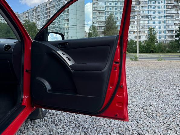 Toyota Matrix I (E130) с пробегом 2004 года, цена 580 000 рублей, 238165 км, хэтчбек, Автокод Объявления