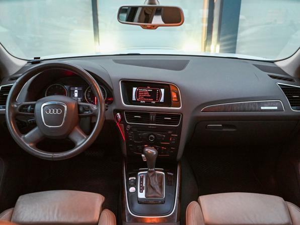 Audi Q5 I (8R) с пробегом 2008 года, цена 1 419 000 рублей, 127930 км, внедорожник, Автокод Объявления