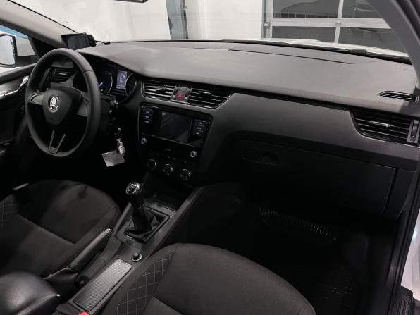 Skoda Octavia III (A7) Рестайлинг с пробегом 2019 года, цена 1 800 000 рублей, 114117 км, лифтбек, Автокод Объявления