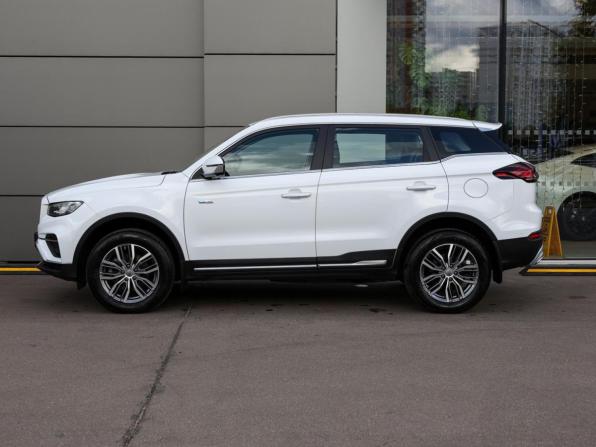 Geely Atlas Pro с пробегом 2024 года, цена 2 249 000 рублей, 38000 км, внедорожник, Автокод Объявления