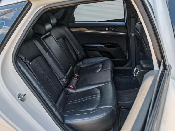 Kia K5 III с пробегом 2020 года, цена 2 855 000 рублей, 67618 км, седан, Автокод Объявления