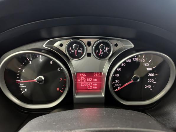 Ford Focus II Рестайлинг с пробегом 2008 года, цена 390 000 рублей, 256000 км, седан, Автокод Объявления
