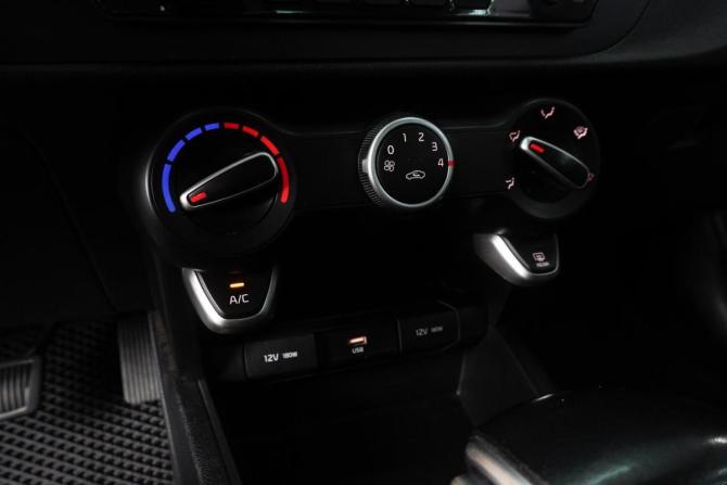 Kia Rio IV Рестайлинг с пробегом 2021 года, цена 1 445 000 рублей, 144513 км, седан, Автокод Объявления