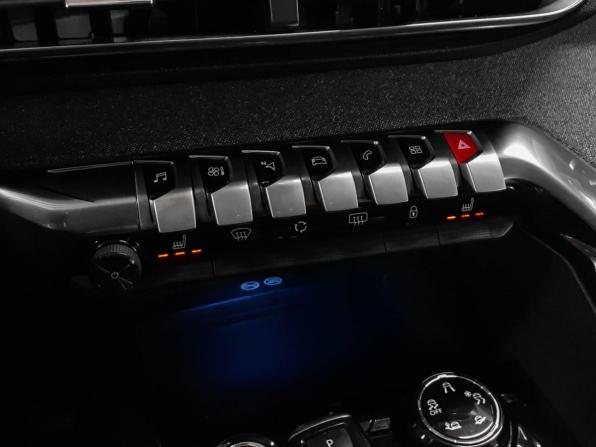 Peugeot 3008 II с пробегом 2017 года, цена 1 461 000 рублей, 234126 км, внедорожник, Автокод Объявления