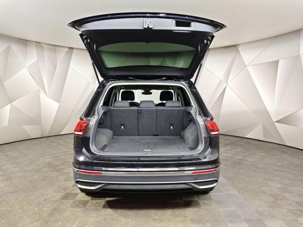 Volkswagen Tiguan II Рестайлинг с пробегом 2022 года, цена 2 745 000 рублей, 36370 км, внедорожник, Автокод Объявления