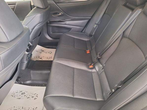 Lexus ES VII с пробегом 2019 года, цена 3 690 000 рублей, 77269 км, седан, Автокод Объявления