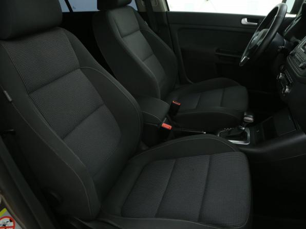 Volkswagen Golf Plus II с пробегом 2010 года, цена 674 000 рублей, 193000 км, хэтчбек, Автокод Объявления