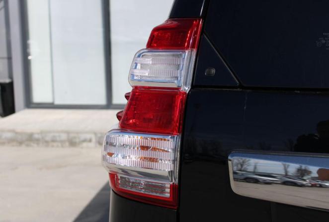 Toyota Land Cruiser Prado 150 Series Рестайлинг 1 с пробегом 2016 года, цена 3 990 000 рублей, 183144 км, внедорожник, Автокод Объявления
