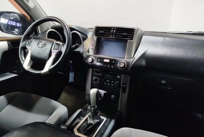 Toyota Land Cruiser Prado 150 Series с пробегом 2012 года, цена 2 950 000 рублей, 147271 км, внедорожник, Автокод Объявления