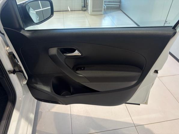 Volkswagen Polo V Рестайлинг с пробегом 2018 года, цена 1 249 000 рублей, 133000 км, седан, Автокод Объявления