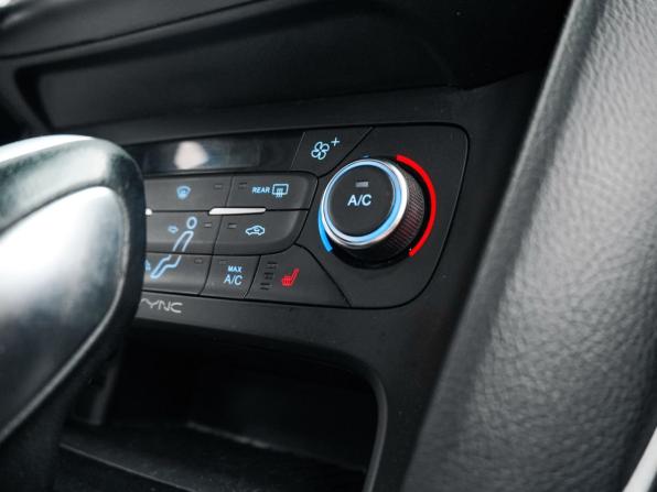 Ford Focus III Рестайлинг с пробегом 2017 года, цена 989 000 рублей, 249558 км, седан, Автокод Объявления
