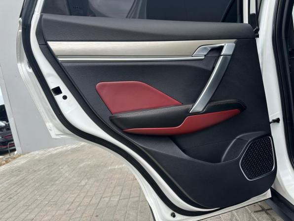 Geely Coolray I с пробегом 2022 года, цена 1 915 000 рублей, 26273 км, внедорожник, Автокод Объявления