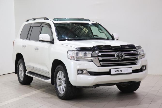 Toyota Land Cruiser 200 Series Рестайлинг 2 с пробегом 2015 года, цена 4 980 000 рублей, 244677 км, внедорожник, Автокод Объявления