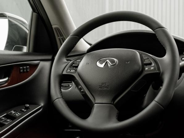 Infiniti QX50 I Рестайлинг с пробегом 2016 года, цена 1 835 000 рублей, 155337 км, внедорожник, Автокод Объявления