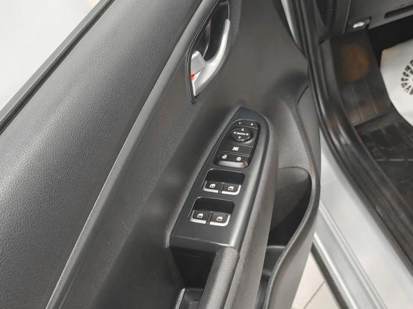 Kia Rio IV Рестайлинг с пробегом 2021 года, цена 1 711 500 рублей, 54981 км, хэтчбек, Автокод Объявления