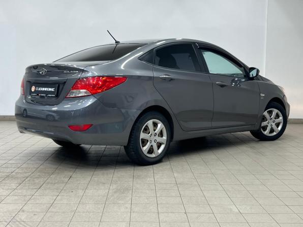 Hyundai Solaris I с пробегом 2013 года, цена 750 000 рублей, 214889 км, седан, Автокод Объявления