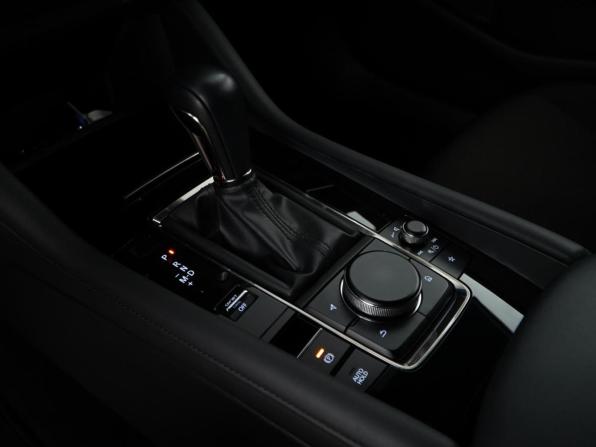 Mazda 3 IV (BP) с пробегом 2019 года, цена 2 277 077 рублей, 24750 км, хэтчбек, Автокод Объявления