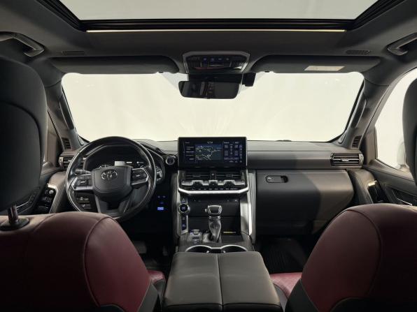 Toyota Land Cruiser 300 Series с пробегом 2021 года, цена 10 700 000 рублей, 99099 км, внедорожник, Автокод Объявления