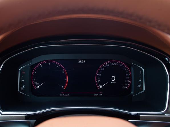 Volkswagen Viloran I с пробегом 2020 года, цена 4 200 000 рублей, 51841 км, минивэн, Автокод Объявления