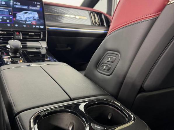GAC M8 с пробегом 2024 года, цена 4 269 000 рублей, 46583 км, минивэн, Автокод Объявления