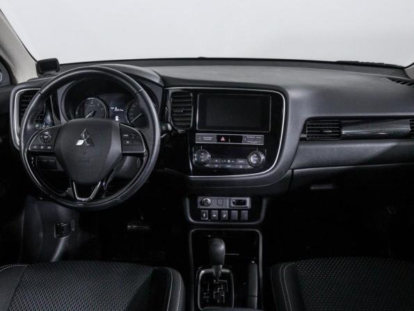 Mitsubishi Outlander III Рестайлинг 3 с пробегом 2019 года, цена 2 590 000 рублей, 37690 км, внедорожник, Автокод Объявления