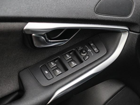 Volvo V40 Cross Country I с пробегом 2014 года, цена 1 150 000 рублей, 174009 км, хэтчбек, Автокод Объявления