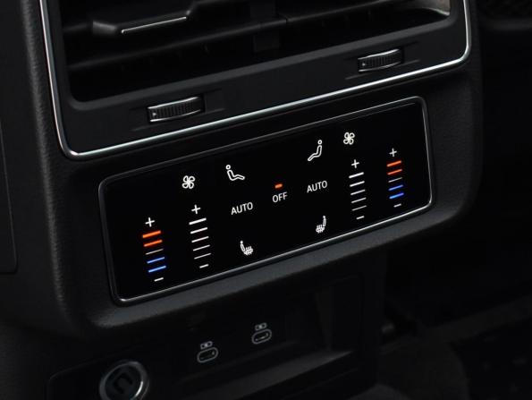 Audi Q7 II (4M) Рестайлинг с пробегом 2023 года, цена 8 400 000 рублей, 35255 км, внедорожник, Автокод Объявления