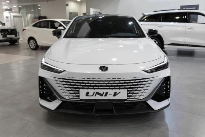 Новый Changan UNI-V I 2024 года, цена 3 457 620 рублей, лифтбек, Автокод Объявления