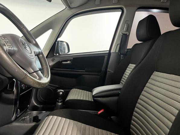 Suzuki SX4 I (Classic) Рестайлинг с пробегом 2010 года, цена 679 900 рублей, 172000 км, хэтчбек, Автокод Объявления