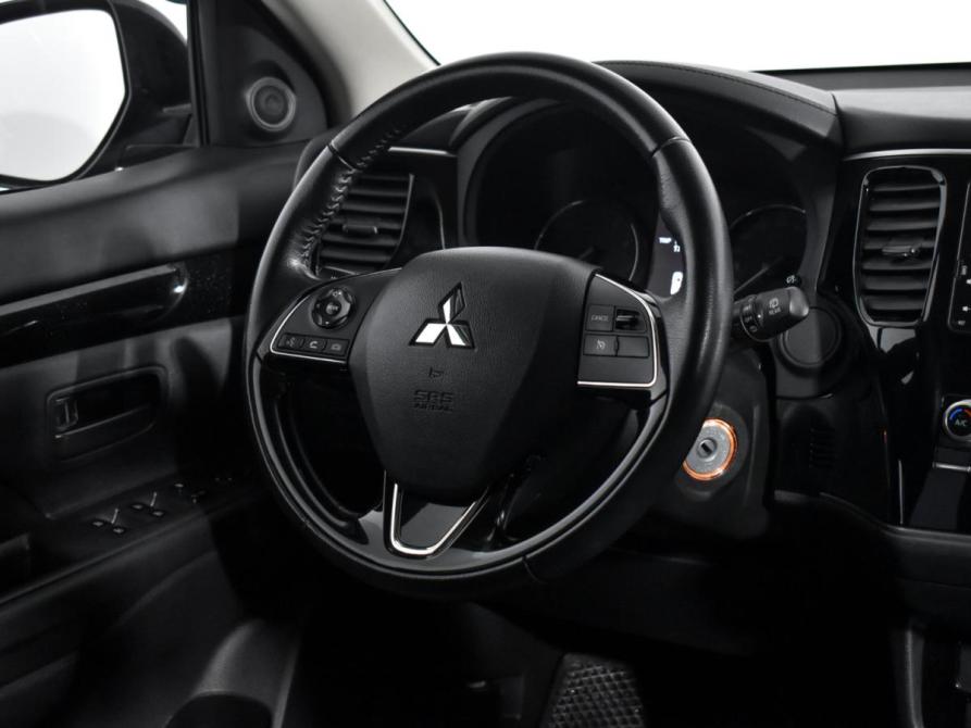 Mitsubishi Outlander III Рестайлинг 3 Санкт-Петербург  - изображение 15