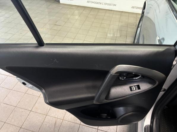 Toyota RAV4 III (XA30) с пробегом 2010 года, цена 1 069 000 рублей, 208000 км, внедорожник, Автокод Объявления