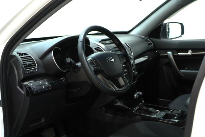Kia Sorento II Рестайлинг с пробегом 2018 года, цена 2 269 000 рублей, 87148 км, внедорожник, Автокод Объявления
