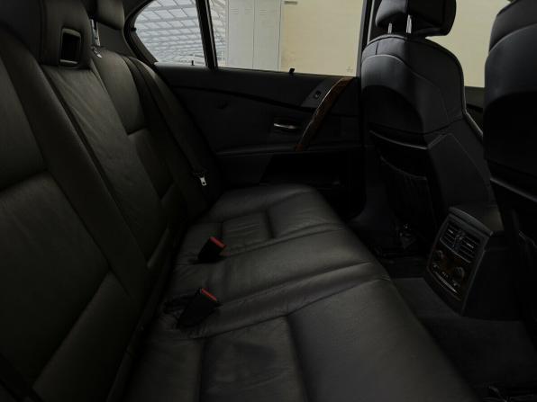 BMW 5 серии V (E60/E61) с пробегом 2007 года, цена 1 055 000 рублей, 221564 км, седан, Автокод Объявления