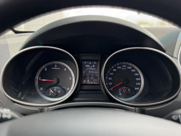 Hyundai Santa Fe III с пробегом 2013 года, цена 1 515 000 рублей, 257814 км, внедорожник, Автокод Объявления