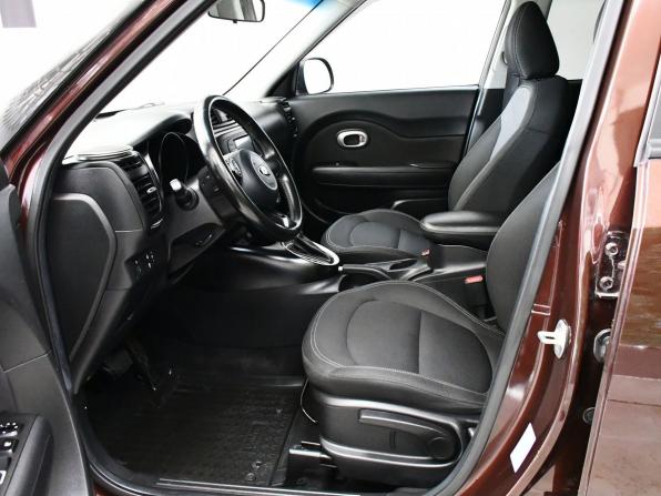 Kia Soul II Рестайлинг с пробегом 2018 года, цена 1 637 000 рублей, 86423 км, хэтчбек, Автокод Объявления