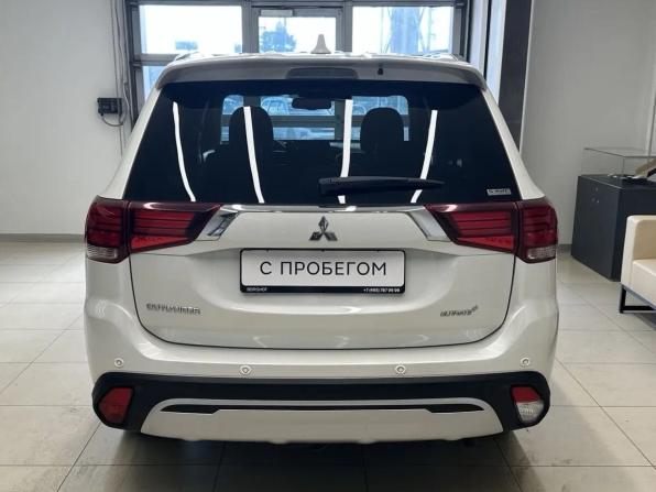 Mitsubishi Outlander III Рестайлинг 3 с пробегом 2021 года, цена 2 680 000 рублей, 92509 км, внедорожник, Автокод Объявления