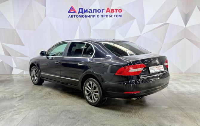 Skoda Superb II Рестайлинг с пробегом 2014 года, цена 980 000 рублей, 262601 км, лифтбек, Автокод Объявления