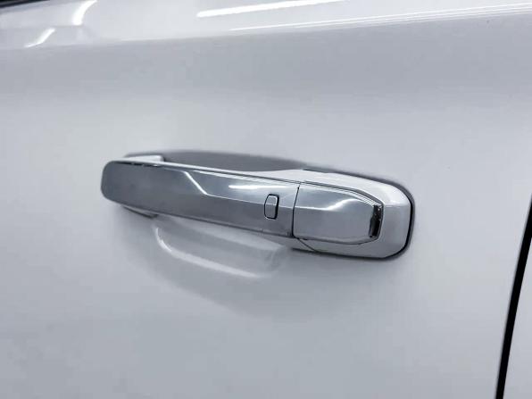 Cadillac Escalade IV с пробегом 2019 года, цена 5 399 000 рублей, 82441 км, внедорожник, Автокод Объявления