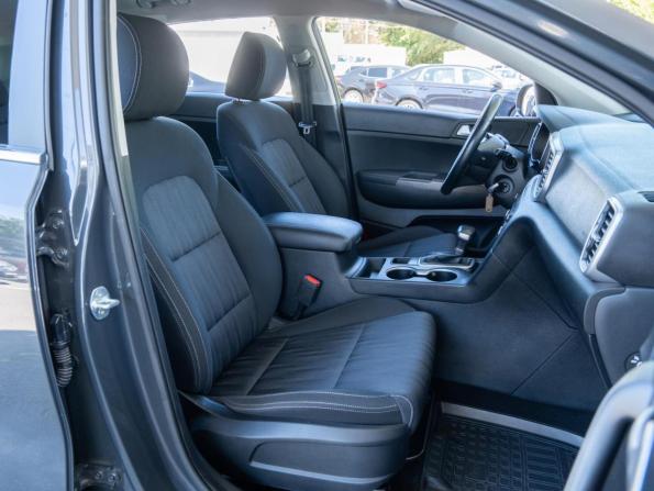 Kia Sportage IV Рестайлинг с пробегом 2021 года, цена 2 930 000 рублей, 32710 км, внедорожник, Автокод Объявления
