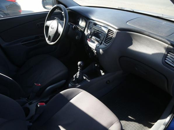 Kia Rio II Рестайлинг с пробегом 2010 года, цена 391 000 рублей, 243400 км, седан, Автокод Объявления