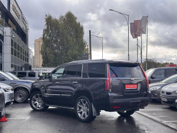 Cadillac Escalade IV с пробегом 2016 года, цена 3 499 000 рублей, 124850 км, внедорожник, Автокод Объявления