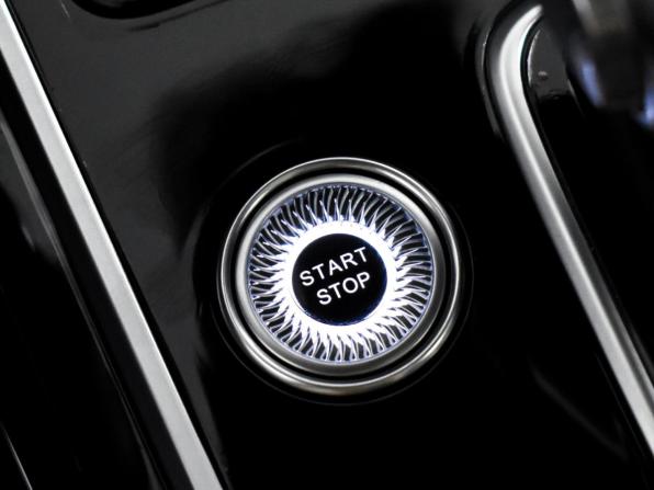 Hongqi HS5 I с пробегом 2024 года, цена 2 832 000 рублей, 39773 км, внедорожник, Автокод Объявления