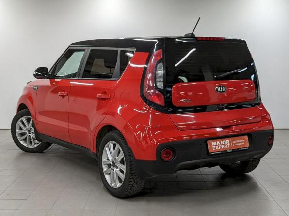 Kia Soul II Рестайлинг с пробегом 2019 года, цена 1 740 000 рублей, 111280 км, хэтчбек, Автокод Объявления