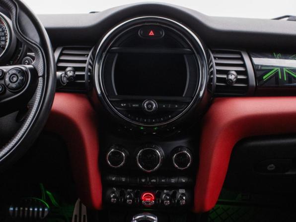 Mini Hatch III (F55/F56) Рестайлинг с пробегом 2019 года, цена 3 997 000 рублей, 97200 км, хэтчбек, Автокод Объявления