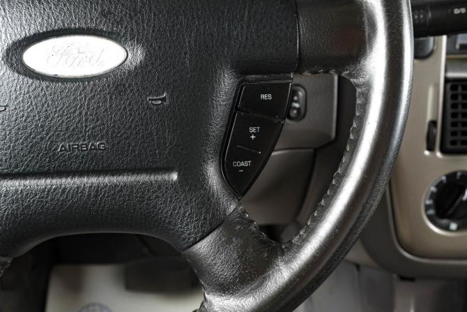 Ford Explorer III с пробегом 2004 года, цена 1 049 000 рублей, 250000 км, внедорожник, Автокод Объявления