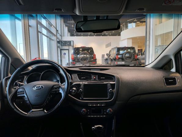 Kia Ceed II с пробегом 2015 года, цена 1 332 000 рублей, 102314 км, хэтчбек, Автокод Объявления