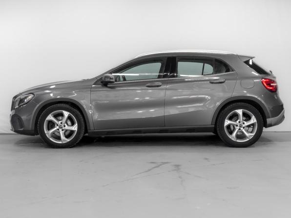 Mercedes-Benz GLA I (X156) Рестайлинг с пробегом 2018 года, цена 2 450 000 рублей, 114718 км, внедорожник, Автокод Объявления