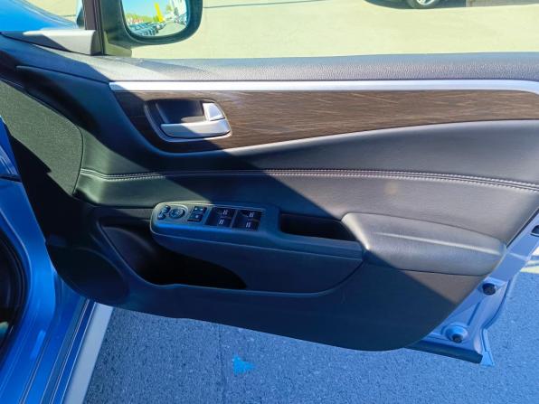 Honda Jade I с пробегом 2015 года, цена 1 419 000 рублей, 129722 км, минивэн, Автокод Объявления